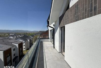 Apartament cu 3 camere în Cristian