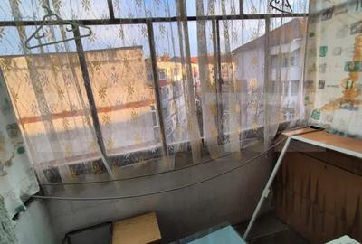 Apartament cu 2 camere semidecomandat în Olimpia-Stadion