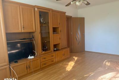 Apartament cu 2 camere semidecomandat în Iancului