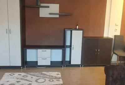 Apartament cu 2 camere nedecomandat în Dacia