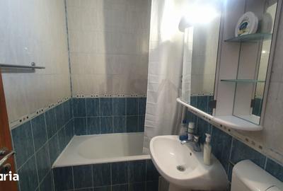 Apartament cu 2 camere semidecomandat, mobilat în 1 Mai - 1