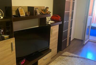 Apartament cu 2 camere decomandat în Pantelimon