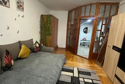 Apartament cu 2 camere decomandat în Unirii Sud
