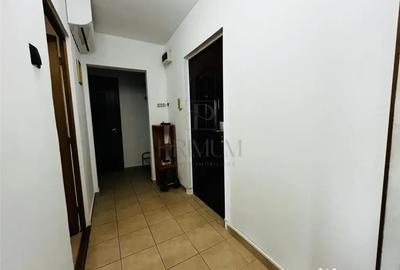 Apartament cu 2 camere decomandat în Steaua