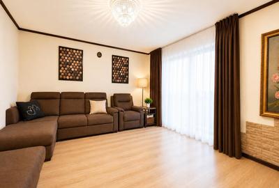 Apartament cu 2 camere decomandat, mobilat în Decebal
