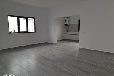 Casă cu 4 camere în Valea Lupului - 13