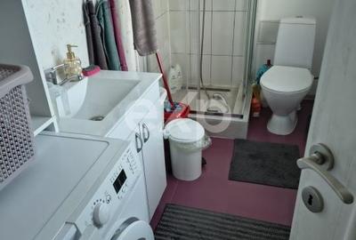 Casă cu 3 camere cu Teren 1071 Mp în Bradu - 2