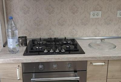 Apartament cu 3 camere semidecomandat în Domenii