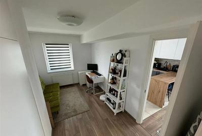 Apartament cu 3 camere decomandat în Tractorul - 11