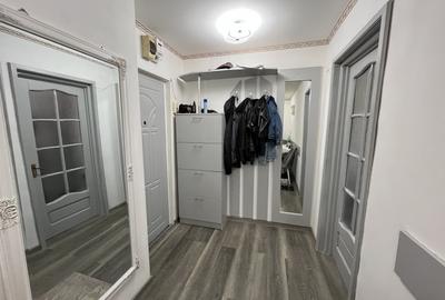 Apartament cu 2 camere semidecomandat, mobilat în Casa de Cultură - 1