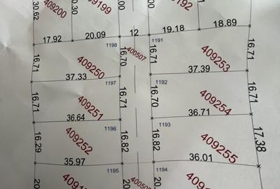 Teren de 606 mp, în Peciu Nou