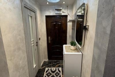 Apartament cu 2 camere decomandat, mobilat în Baia Sprie