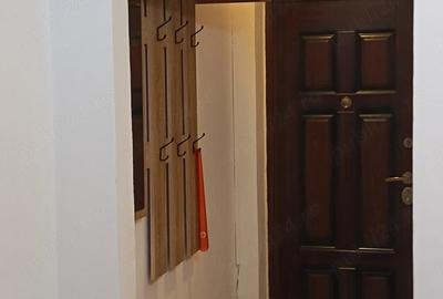 Apartament cu 2 camere semidecomandat în Rogerius