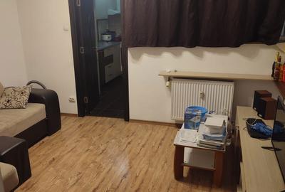 Garsonieră nedecomandată, mobilată în Drumul Taberei