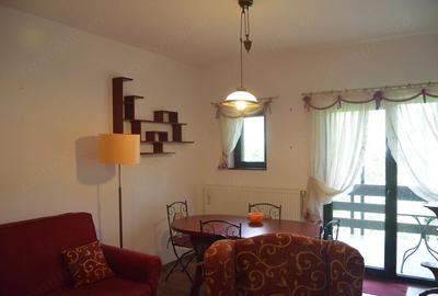 Apartament cu 2 camere decomandat în Piatra Arsă
