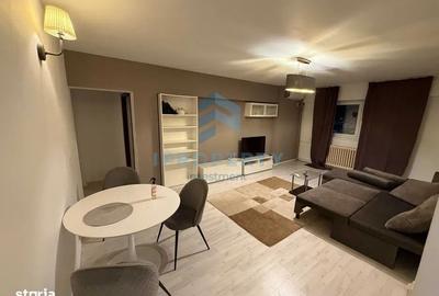 Apartament cu 3 camere semidecomandat în Văcăresti