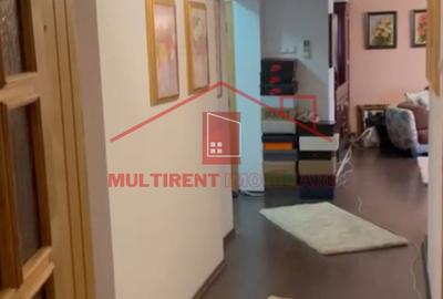 Apartament cu 3 camere decomandat în Central