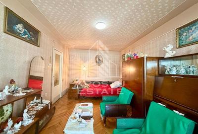 Apartament cu 2 camere semidecomandat, mobilat în Circumvalațiunii
