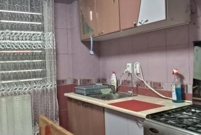 Apartament cu 2 camere semidecomandat în Micro 3