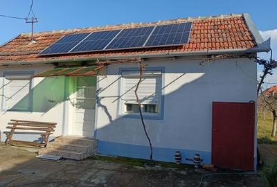 Casă cu 4 camere în Cermei