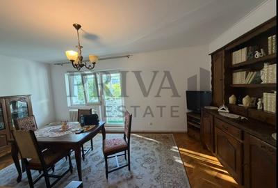Apartament cu 3 camere decomandat, mobilat în Girocului