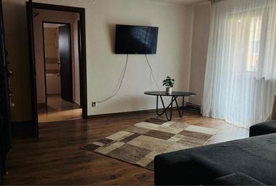 Apartament cu 2 camere semidecomandat în Girocului