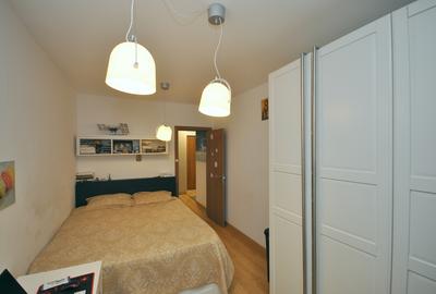 Apartament cu 3 camere decomandat în Drumul Taberei
