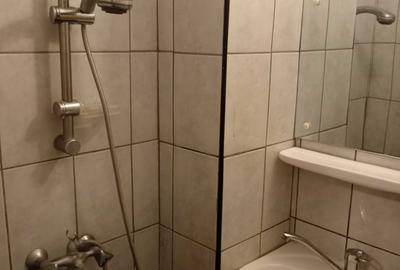 Garsonieră decomandată în Uzina 2 - 13