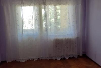 Apartament cu 3 camere decomandat în Central - 1