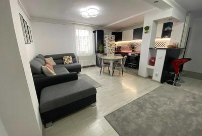 Apartament cu 3 camere semidecomandat, mobilat în Baciu