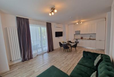 Apartament cu 2 camere decomandat, mobilat în Central