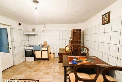 Casă cu 3 camere cu Teren 600 Mp în Slătioara