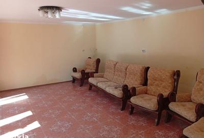 Casă cu 4 camere cu Teren 2877 Mp în Brazii - 12