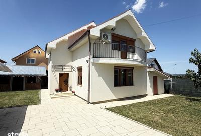 Casă cu 3 camere decomandat cu Teren 350 Mp în Sânmartin