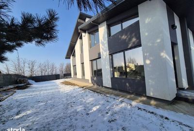 Casă cu 4 camere cu Teren 170 Mp în Bucium
