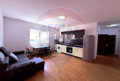 Apartament cu 3 camere semidecomandat, mobilat în Alfa - 2