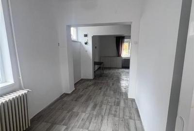 Spațiu comercial, de 65 mp, în Cantemir