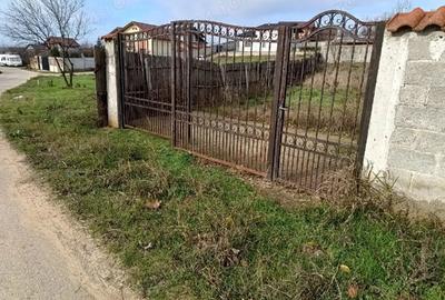 Teren de 534 mp, în Sud