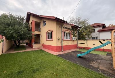 Casă individuală cu 5 camere cu Canalizare în Dămăroaia