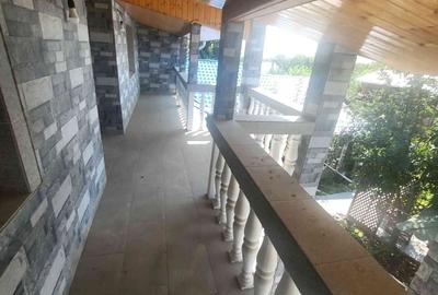 Casă cu 5 camere cu Teren 1000 Mp în Filipești
