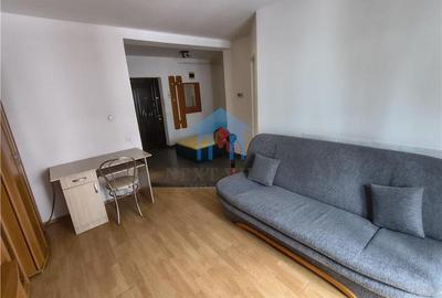 Garsonieră decomandată în Zorilor
