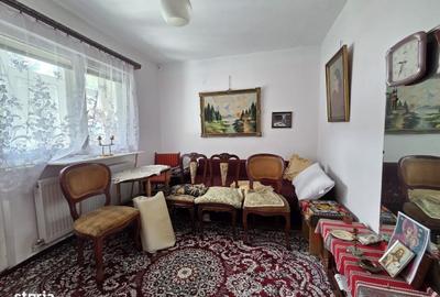 Casă cu 4 camere în Central