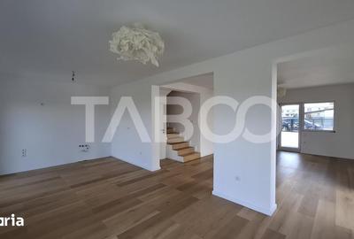 Casă cu 4 camere cu Teren 110 Mp în Central