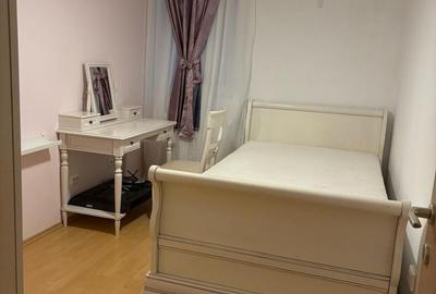 Apartament cu 3 camere decomandat în Titan - 6