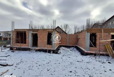 Casă cu 4 camere cu Teren 310 Mp în Valea Lupului - 9