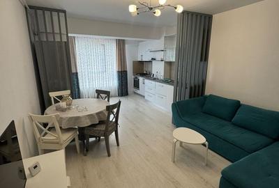 Apartament cu 2 camere semidecomandat, mobilat în Tomis Nord