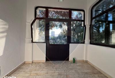 Casă cu 4 camere cu Teren 998 Mp în Gara