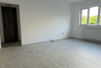 Apartament cu 2 camere în Micro 16