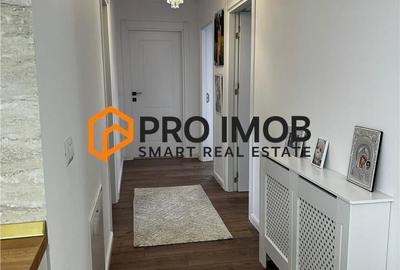 Apartament cu 4 camere decomandat în Central