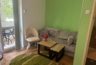 Garsonieră decomandată, mobilată în Dristor